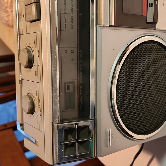 Vintage early '80's Panasonic Model RX-4975 Boombox w/ orig instructions - Picture 15 of 16